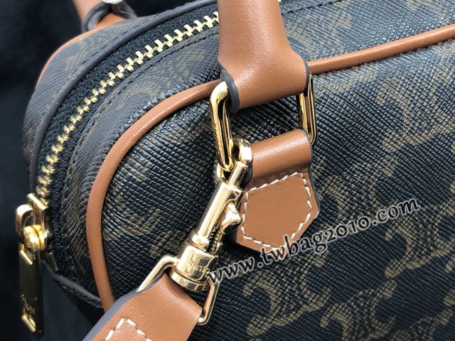 Celine專櫃2023新款TRIOMPHE標誌印花愛心小手提肩背女包 賽琳新年膠囊系列心形手袋 sldj2247